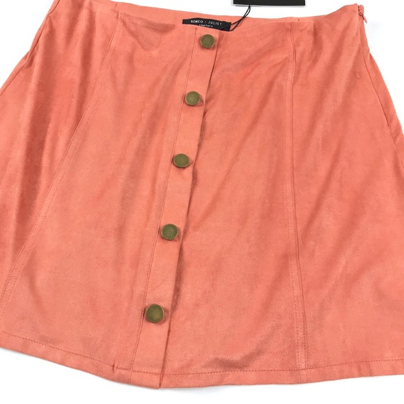 NEW {Romeo + Juliet} Faux Suede Skirt, $118 - Picture 2 of 6